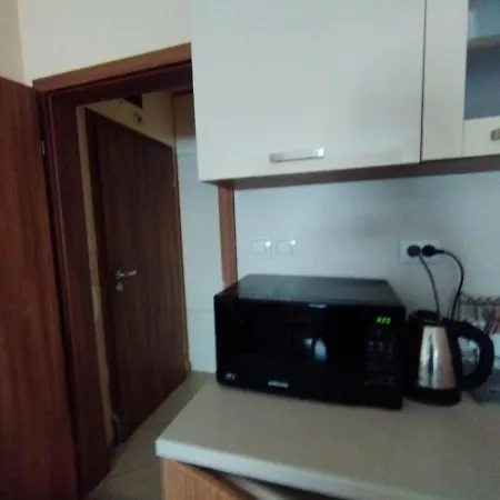 Zora Apartment