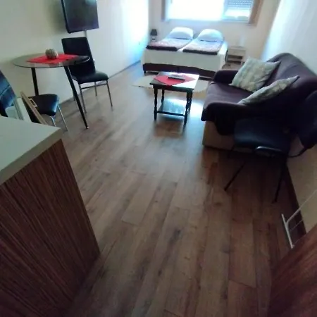 Lägenhet Zora Burgas